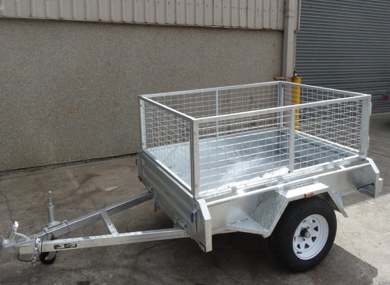 Tipper with 600mm Cage 8