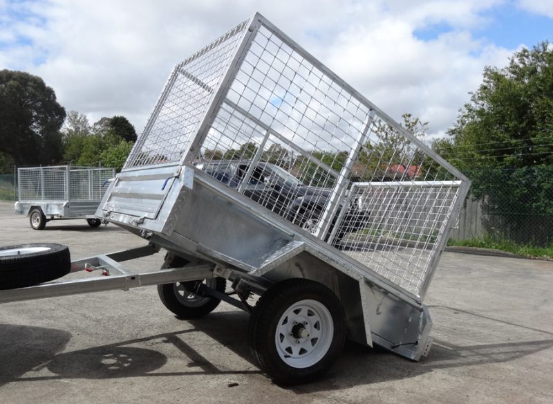 Tipper with 600mm Cage with Cover to Suit